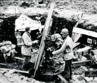 Captured Japanese anti-aircraft gun, 29 May 1943. [U. S. Navy Photo]