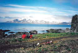 Jack and Rosalie Nourse on the trail out to Alexai Point.  [Russ Marvin]